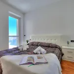 Penthouse The Magnifique View - Happy