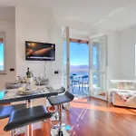 Penthouse The Magnifique View - Happy Appartamento *