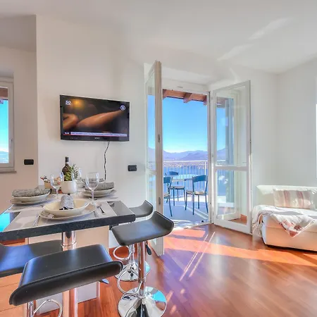 Penthouse The Magnifique View - Happy Appartamento *