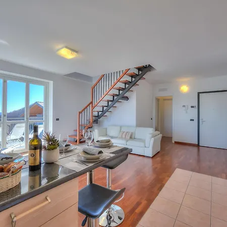 Appartamento Penthouse The Magnifique View - Happy Stresa
