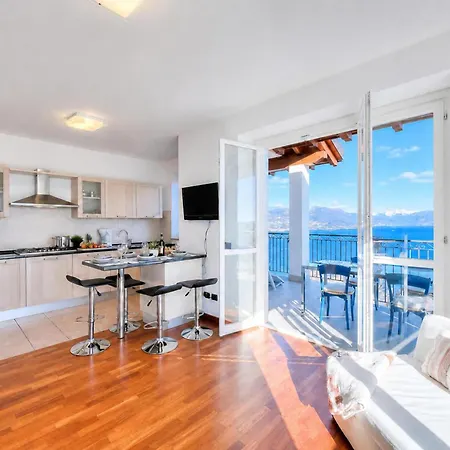 Penthouse The Magnifique View - Happy *