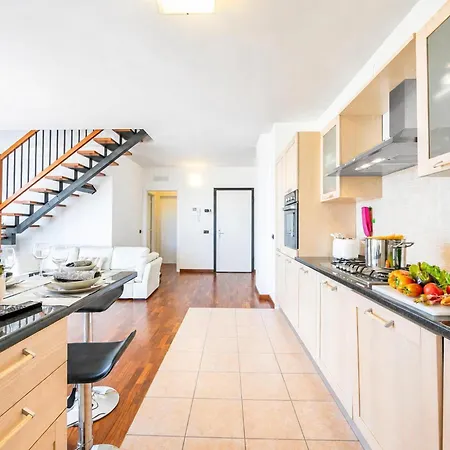 Apartment Penthouse The Magnifique View In - Happy Stresa