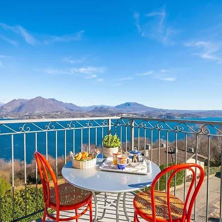 Daire Penthouse The Magnifique View - Happy Stresa