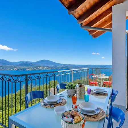 Daire Penthouse The Magnifique View - Happy Stresa