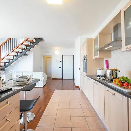 Апартаменты Penthouse The Magnifique View - Happy